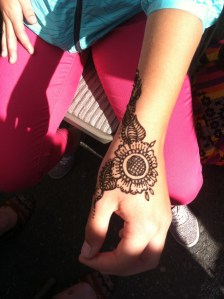 Anchorage face painting Sarah Glaser henna body art festival Alaska