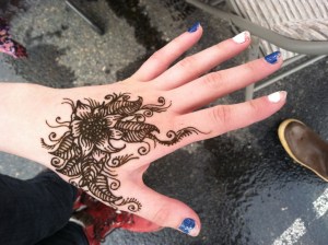 Anchorage face painting Sarah Glaser henna body art festival Alaska