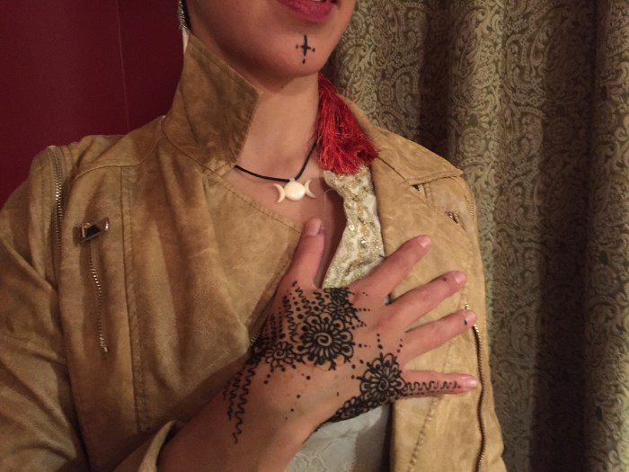 Sarah Glaser henna body art Anchorage Alaska Henna Event 